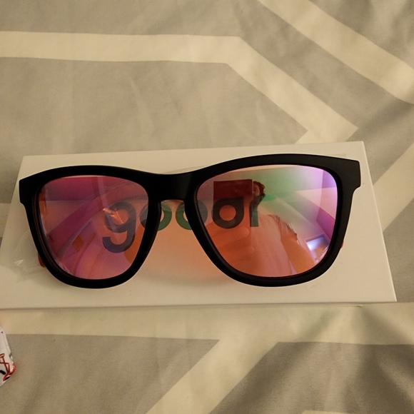 COPY - Assorted sunglasses brand new - Picture 15 of 16